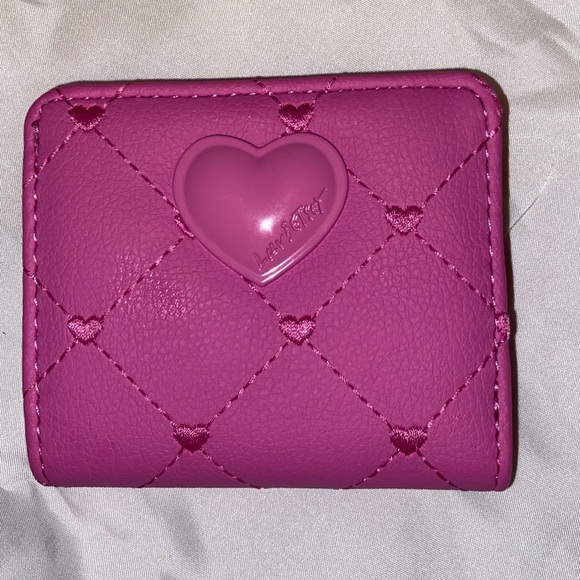NWT Betsey Johnson Wallet pink/hearts ID, Betsey Johnson 4makeup brushes&case - Picture 2 of 10